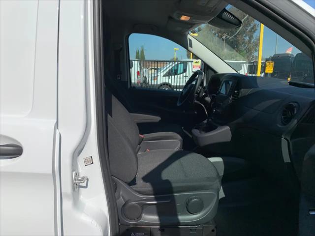 2023 Mercedes-Benz Metris Standard