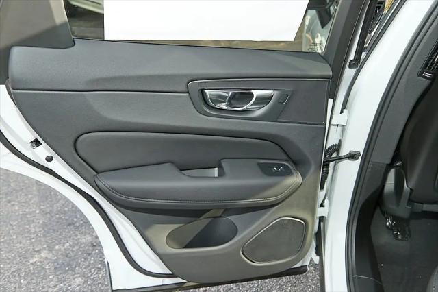 2026 Volvo XC60 B5 Core