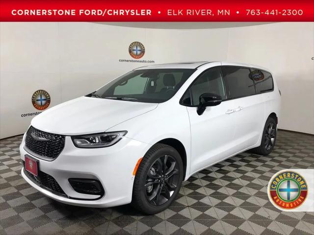 2026 Chrysler Pacifica Select AWD for sale in Elk River, MN