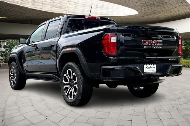 2025 GMC Canyon 4WD AT4