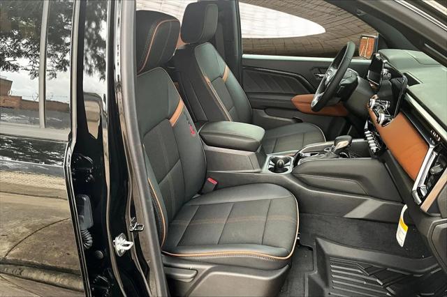2025 GMC Canyon 4WD AT4