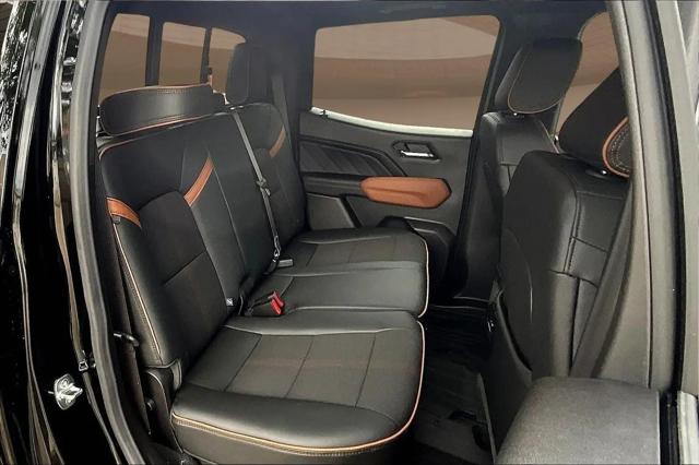 2025 GMC Canyon 4WD AT4