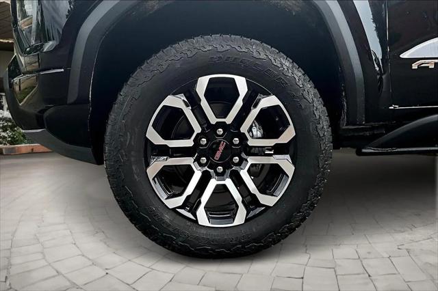 2025 GMC Canyon 4WD AT4