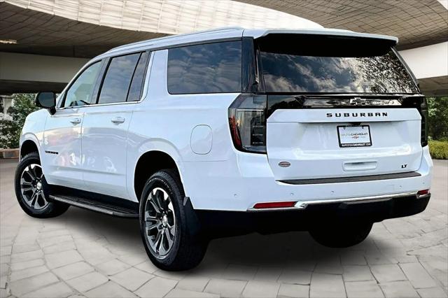 2026 Chevrolet Suburban LT, 4WD