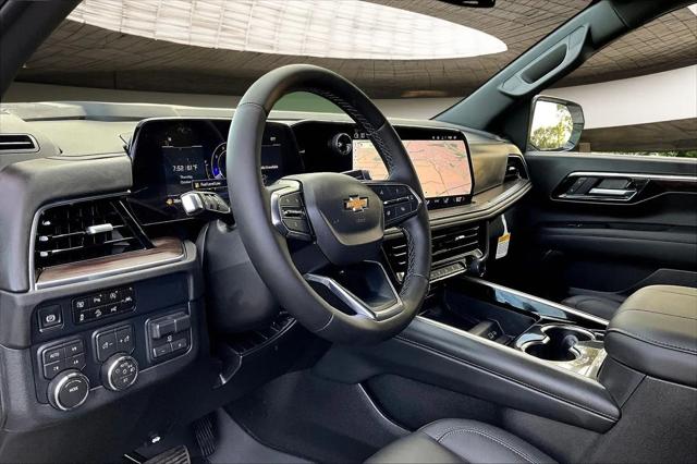 2026 Chevrolet Suburban LT, 4WD