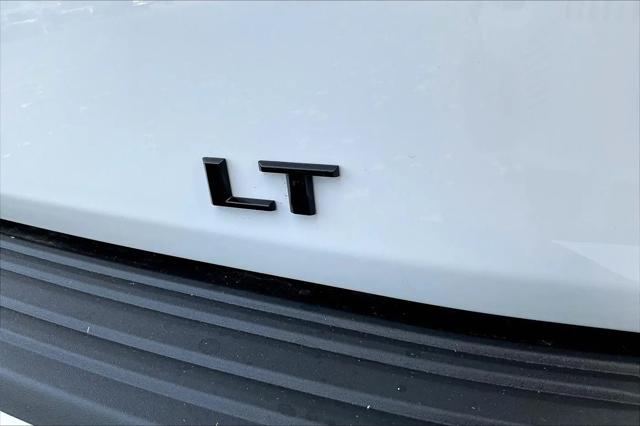 2026 Chevrolet Suburban LT, 4WD
