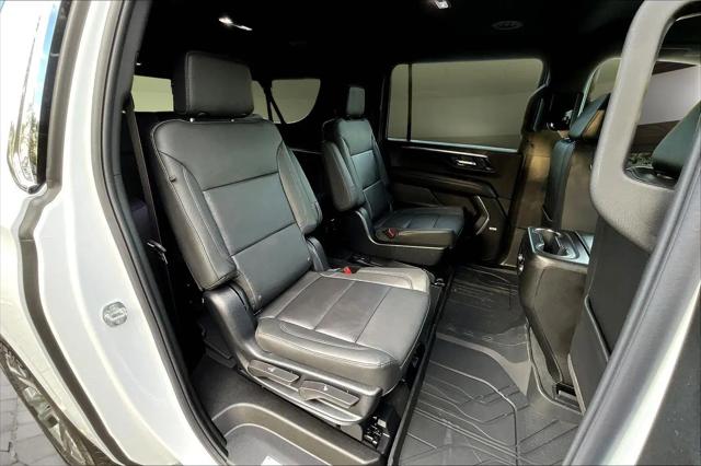 2026 Chevrolet Suburban LT, 4WD