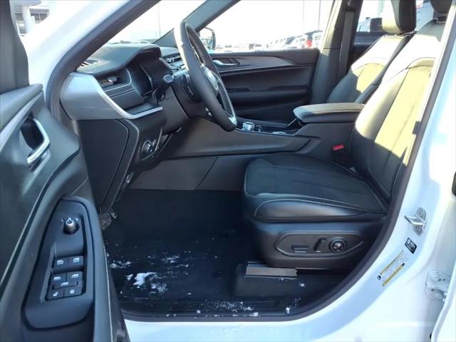 2025 Jeep Grand Cherokee L Altitude X 4x4
