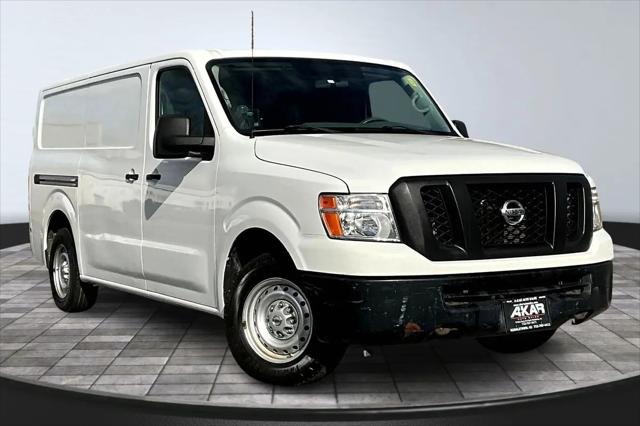 2017 Nissan 1500 S V6
