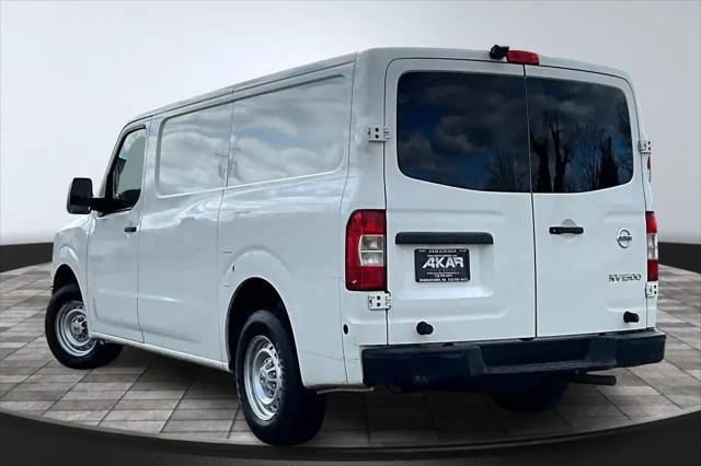 2017 Nissan 1500 S V6