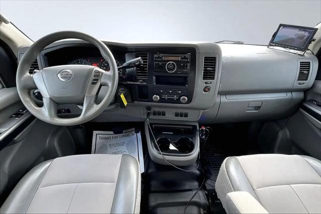 2017 Nissan 1500 S V6