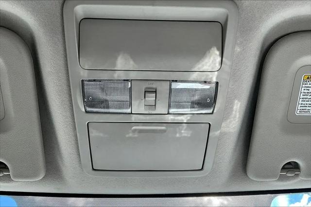 2017 Nissan 1500 S V6