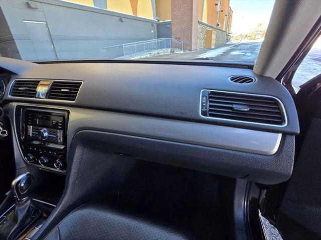 2014 Volkswagen Passat 2.5L Wolfsburg Edition