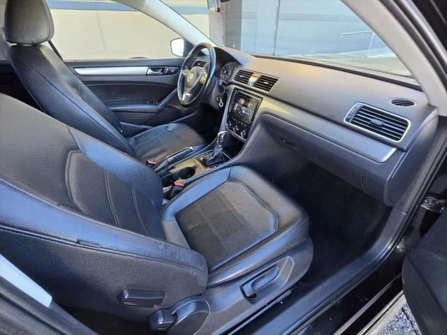 2014 Volkswagen Passat 2.5L Wolfsburg Edition