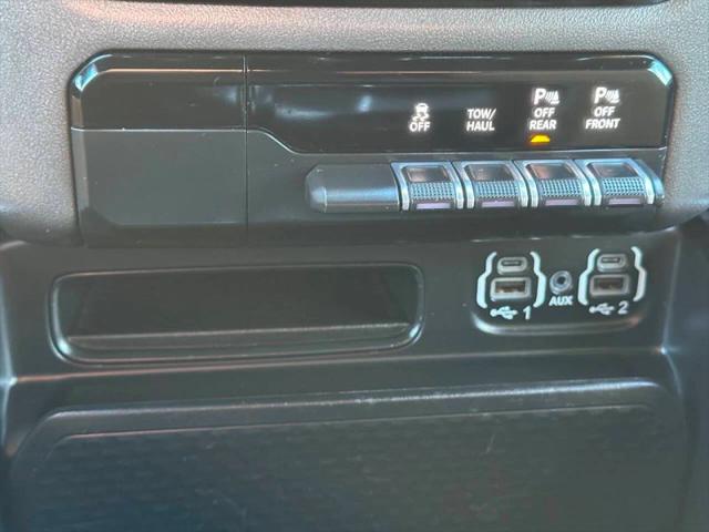 2021 Ram 1500 Big Horn Crew Cab 4x4 5'7" Box