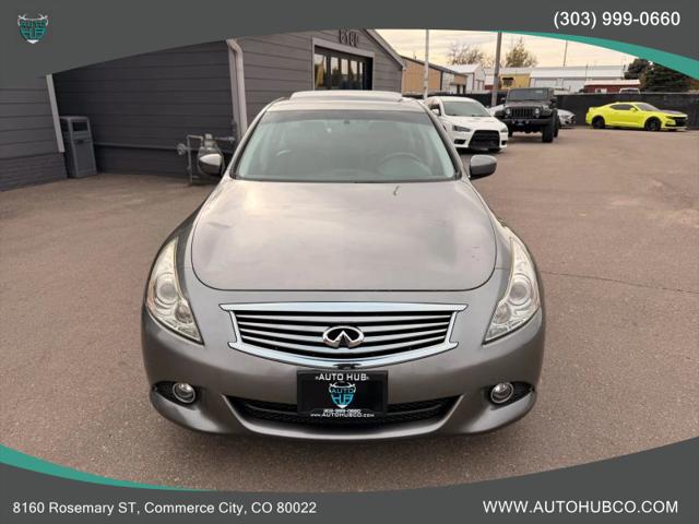 2015 INFINITI Q40 Base
