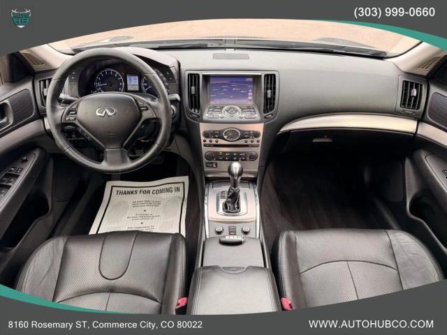 2015 INFINITI Q40 Base