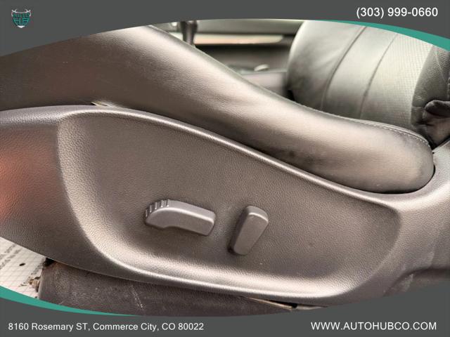 2015 INFINITI Q40 Base
