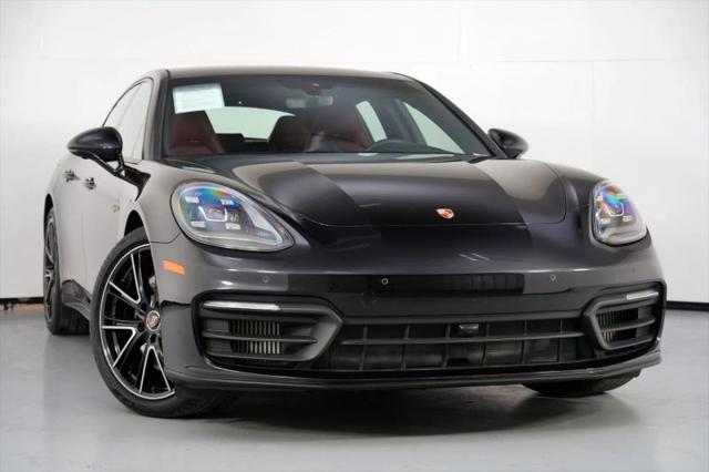 2022 Porsche Panamera E-Hybrid 4