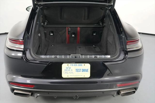 2022 Porsche Panamera E-Hybrid 4