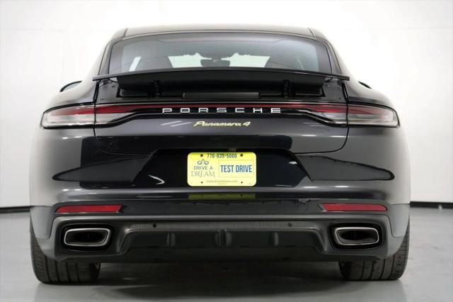 2022 Porsche Panamera E-Hybrid 4