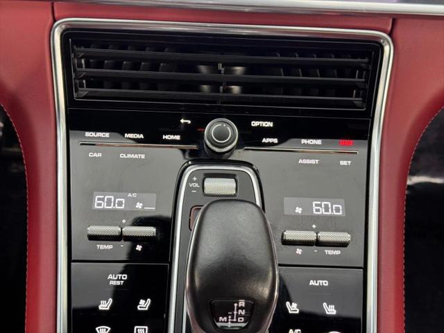 2022 Porsche Panamera E-Hybrid 4