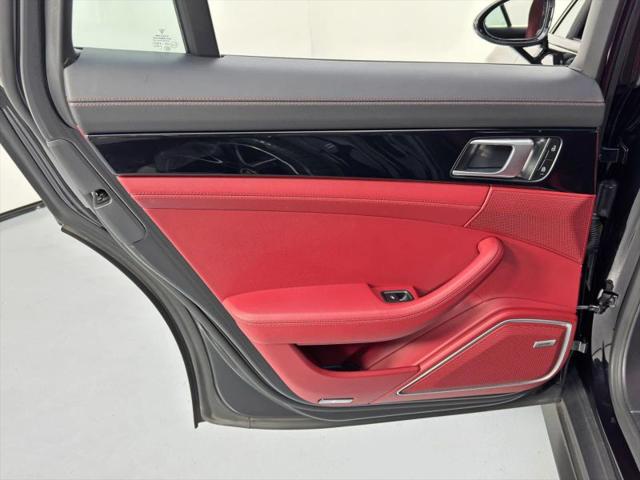 2022 Porsche Panamera E-Hybrid 4