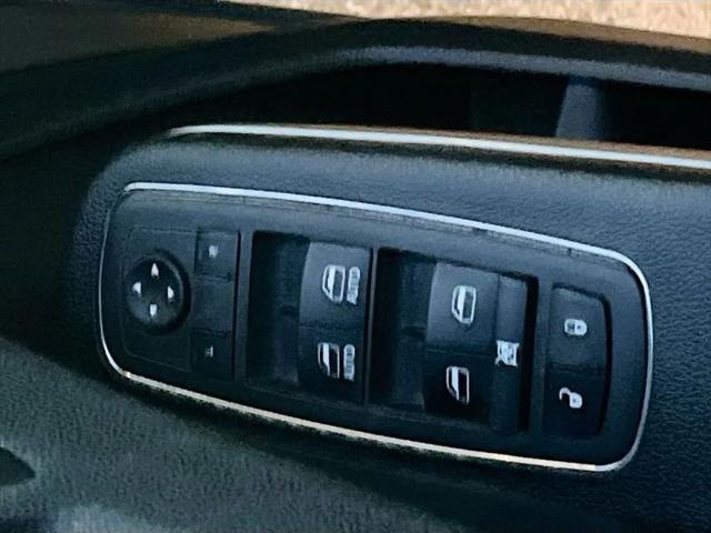 2021 Chrysler 300 Touring L AWD