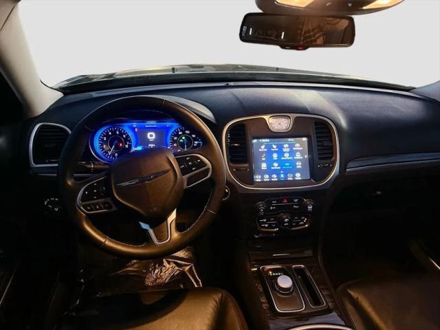 2021 Chrysler 300 Touring L AWD