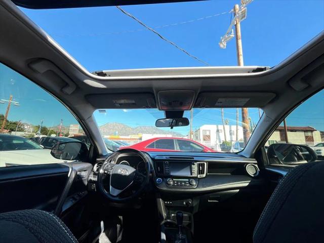 2017 Toyota RAV4 Hybrid XLE