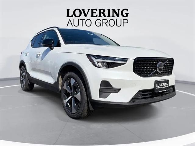 2026 Volvo XC40 Core, B5 AWD Gas mild hybrid, Dark for sale in Concord, NH
