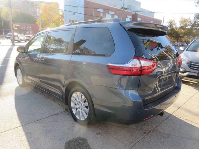 2016 Toyota Sienna XLE 7 Passenger