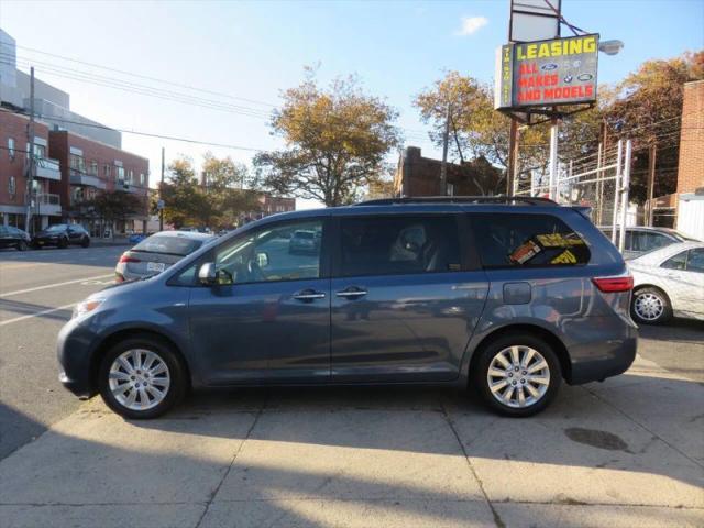 2016 Toyota Sienna XLE 7 Passenger