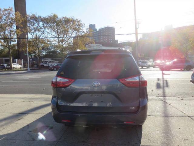 2016 Toyota Sienna XLE 7 Passenger