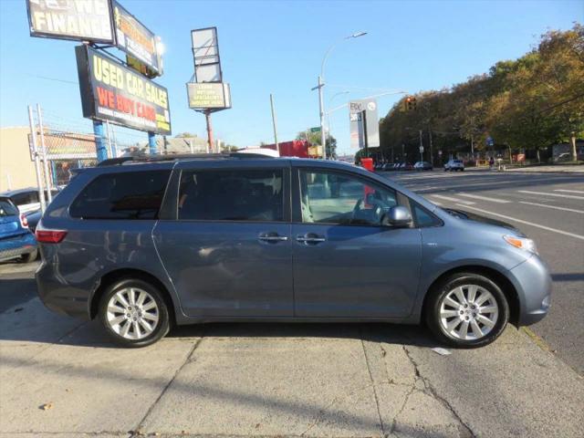 2016 Toyota Sienna XLE 7 Passenger