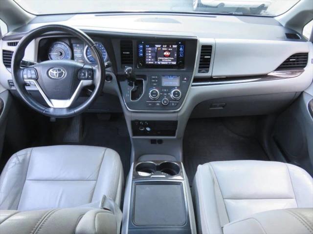 2016 Toyota Sienna XLE 7 Passenger
