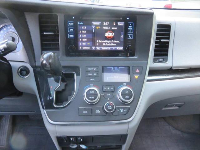 2016 Toyota Sienna XLE 7 Passenger
