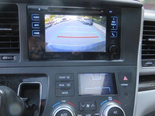 2016 Toyota Sienna XLE 7 Passenger