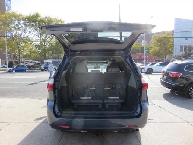 2016 Toyota Sienna XLE 7 Passenger