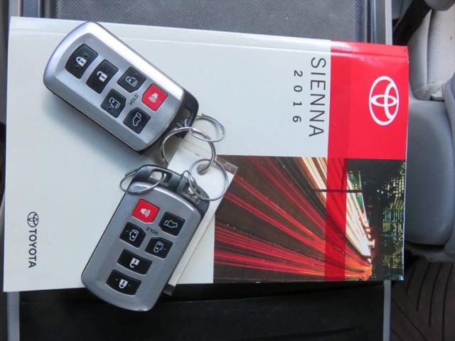 2016 Toyota Sienna XLE 7 Passenger