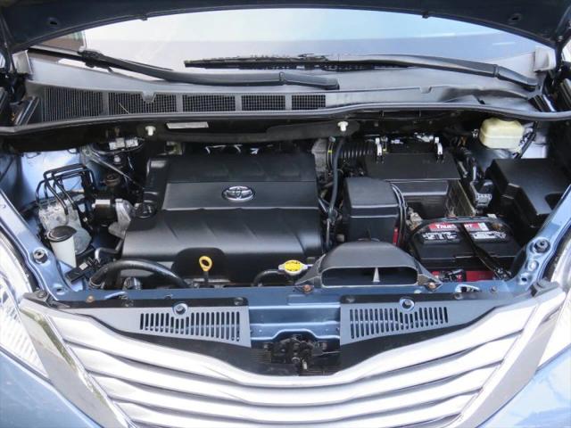 2016 Toyota Sienna XLE 7 Passenger
