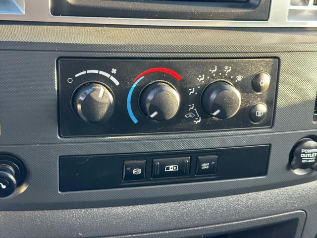 2008 Dodge Ram 2500 SXT/SLT