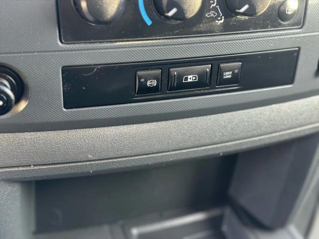 2008 Dodge Ram 2500 SXT/SLT