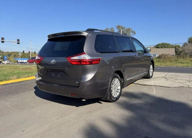 2016 Toyota Sienna XLE 8 Passenger