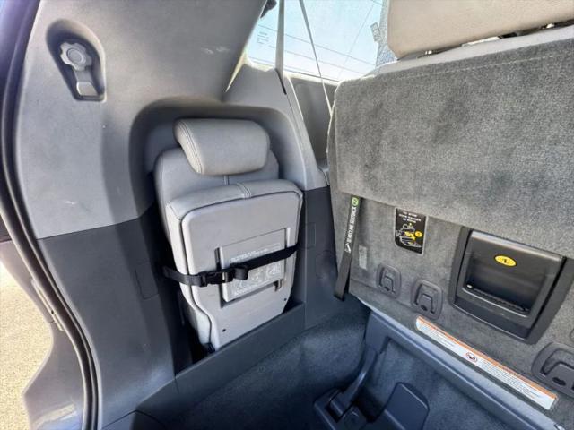 2016 Toyota Sienna XLE 8 Passenger