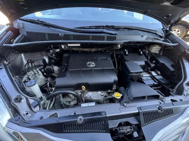 2016 Toyota Sienna XLE 8 Passenger
