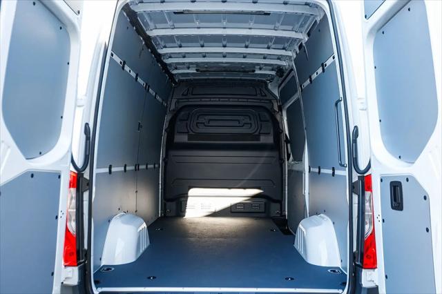 2026 Mercedes-Benz Sprinter 2500 Standard Roof 4-Cyl Diesel