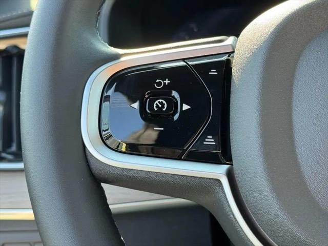 2026 Volvo XC90 Plug-In Hybrid Plus, T8 AWD, Electric/Gasoline, Bright, 7 Seats