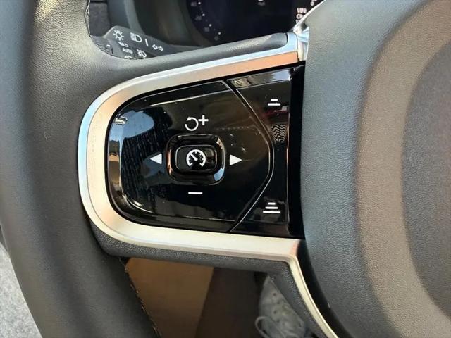 2026 Volvo XC90 Plug-In Hybrid Plus, T8 AWD, Electric/Gasoline, Bright, 7 Seats
