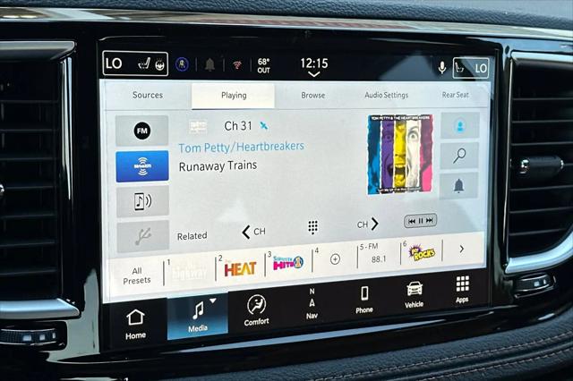 2026 Chrysler Pacifica Pinnacle